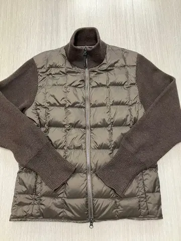 [새상품급] TAION 하이넥 W 지퍼 니트 슬리브 다운 자켓 S