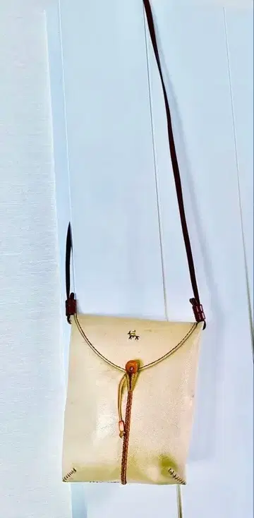 앙리 쿠이 henry cuir 숄더백 낙타 가죽