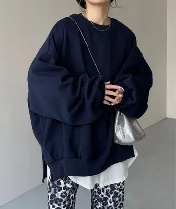 wee9s OSUMITSUKI sweat