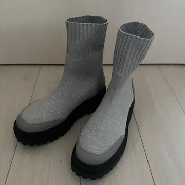 AZUL 통굽 실버 라메 부츠