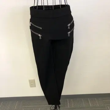 ZARA 베이직 블랙 캐주얼 팬츠