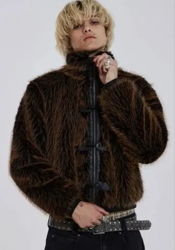 가격 인하 중 Jaded London 제이데드런던 퍼 자켓