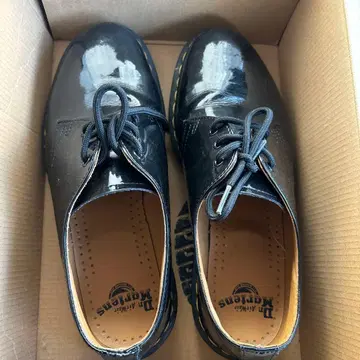 닥터 마틴 블랙 드레스 신발 7 UK