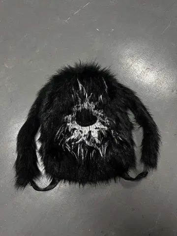 y2k opium 퍼 백팩 블랙