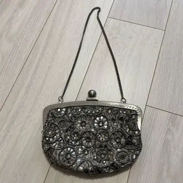 주얼 체인지즈 anan's 비즈 클러치백