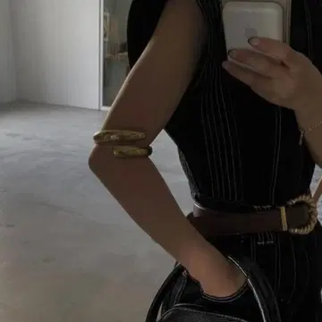 [Ameri VINTAGE] 어퍼 암 뱅글 GOLD