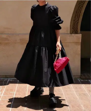 UNMINOU 앙미누 티어드 퍼프 슬리브 원피스