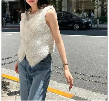 택 포함 새상품 bibiy. 비비 TEDDY VEST TOP