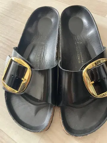 BIRKENSTOCK 버켄스탁 가죽 샌들