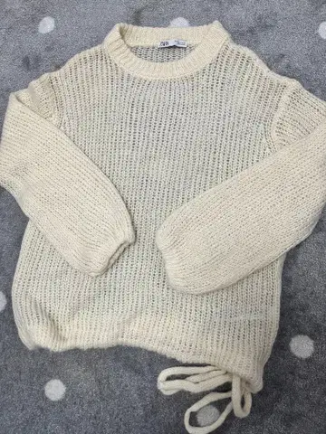 ZARA 니트 스웨터 화이트 리본 긴팔