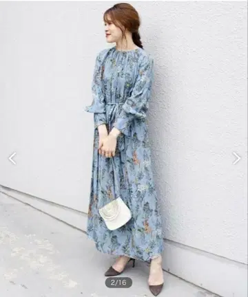 little black 플라워 프린트 맥시 원피스