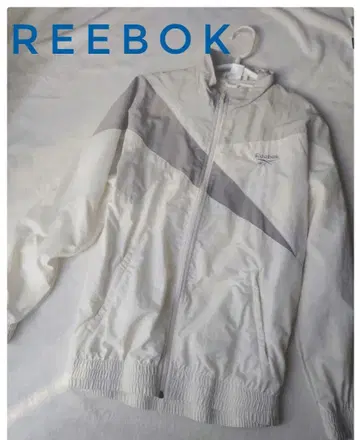 미사용 Reebok 나일론 자켓 화이트 그레이 S 사이즈 리복