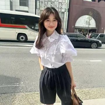 [컨디션 최상] [정품] Bibiy. CORA PUFF BLOUSE 정품