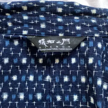 기우에몬 블라우스