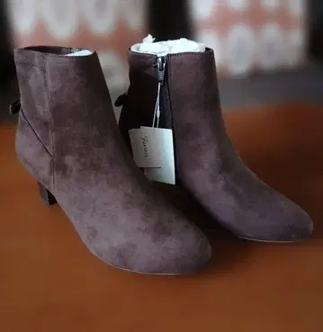 Feroux 페루 리본 포함 부츠 브라운