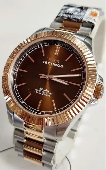 [ 새상품 ] 테크노스 솔라 손목시계 작동품