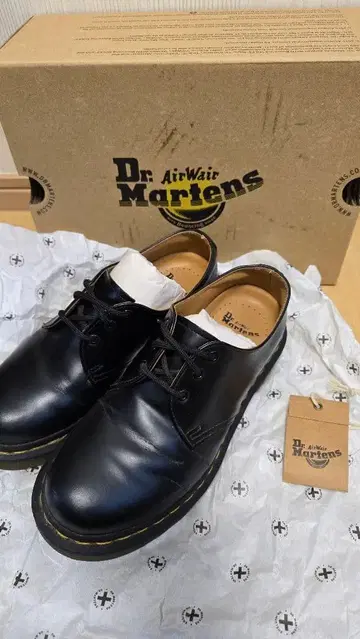 닥터 마틴 블랙 레이스업 슈즈