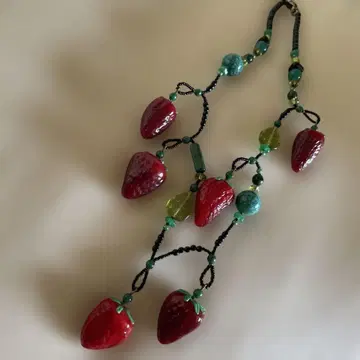 베네치안 유리 세공 목걸이 작가 딸기 목걸이 백화점 구매품 가격 인하