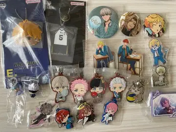 애니메이션 굿즈 비장르 묶음 판매 캔뱃지 아크릴 스탠드