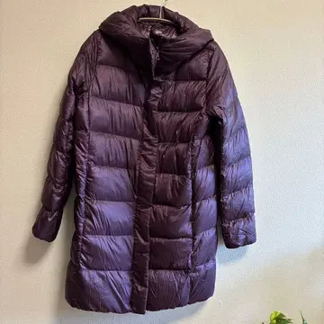 유니클로 롱 다운 코트 페더 여성용 와인 계열 M