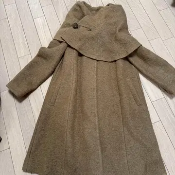 후드 부착 올리브 그린 롱 코트