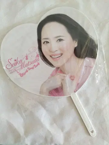 Seiko Matsuda 하트 모양 부채