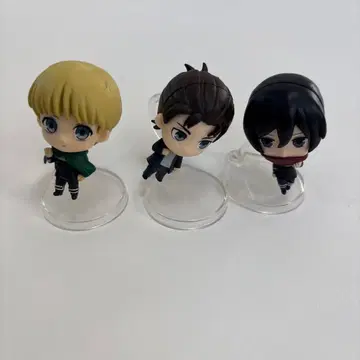 [ 즉시 구매 OK ] 진격의 거인 캡슐 토이 엘렌 미카사 알민 한지