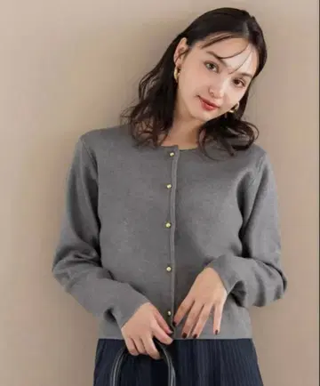 [ 완판템 ] coca 골드 버튼 니트 가디건 그레이 M