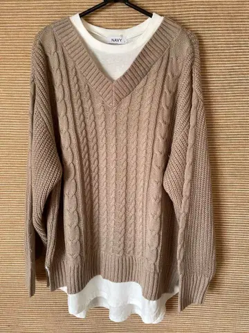 NAVY 케이블 짜임 V넥 니트 베이지 페이크 레이어드