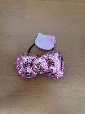 산리오 헬로키티 리본 머리끈 랜덤 상품 스팽글 핑크