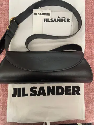 질샌더 블랙 가죽 숄더백 칸노로