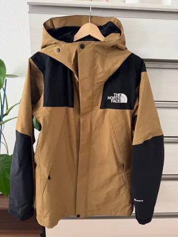 THE NORTH FACE 마운틴 자켓 NP61800