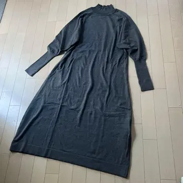 미사용 새상품 DOUDOU 드두 푸치 하이넥 니트 원피스