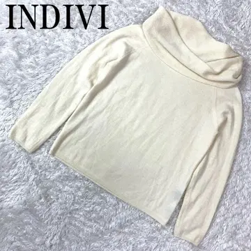 INDIVI 인디비 볼륨 넥 니트 화이트 38 B9098