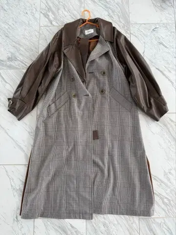 MURUA 체크 무늬 트렌치코트