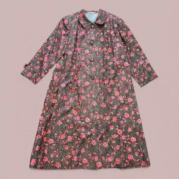 꽃무늬 롱 코트 블랙과 핑크