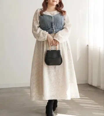 자카드 꽃무늬 시어 원피스 아이보리