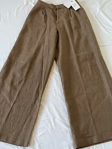 택 포함 새상품 언그리드 Ungrid 린넨 혼방 턱 와이드 팬츠 M