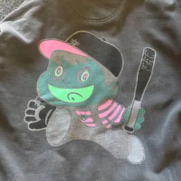 헨타이 웍스 컬러풀 캐릭터 프린트 후드티 L 사이즈