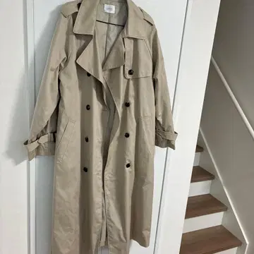 로리즈팜 베이지 더블 브레스트 트렌치코트