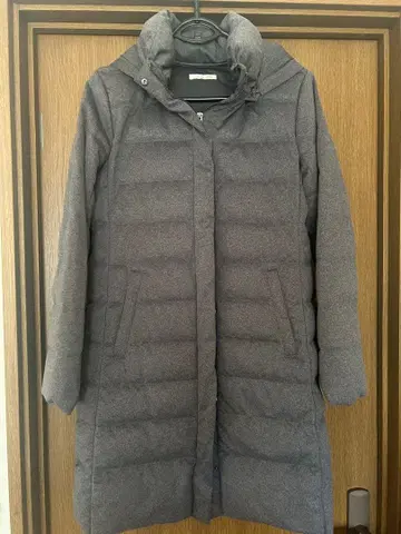 favori 그레이 후드 부착 다운 코트