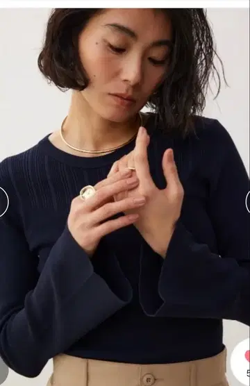 스위치 패턴 리브 니트