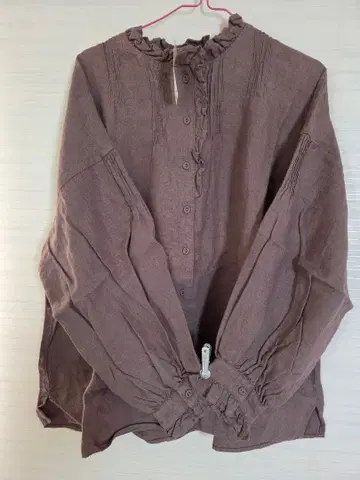 사만사 모스모스 [ SIow Linen ] 프릴 핀탁 브라운 긴팔 셔츠