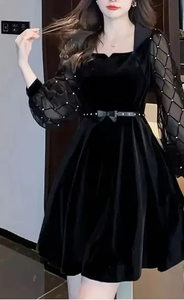 블랙 벨벳 퍼프 슬리브 드레스