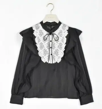 An MILLE 요크 레이스 프릴 블라우스