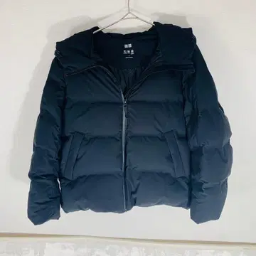 [ 새상품급 ] 유니클로 심리스 다운 파카 블랙 S 사이즈