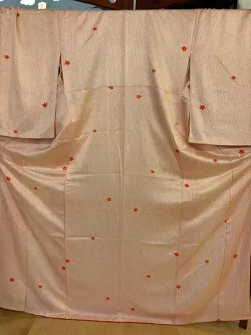 꽃무늬 자수 코몬 기모노 화이트 베이스에 오렌지