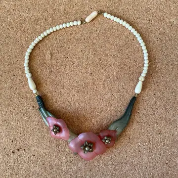 꽃 모티브 목걸이 비즈 천연 소재