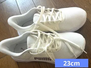 PUMA 스니커즈 1회 사용 23cm