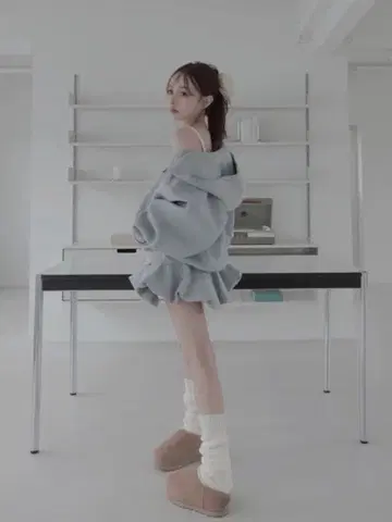 [미사용 새상품] fiction tokyo 본딩 스커트 라이트 그레이